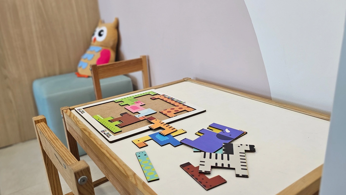 Children’s play table